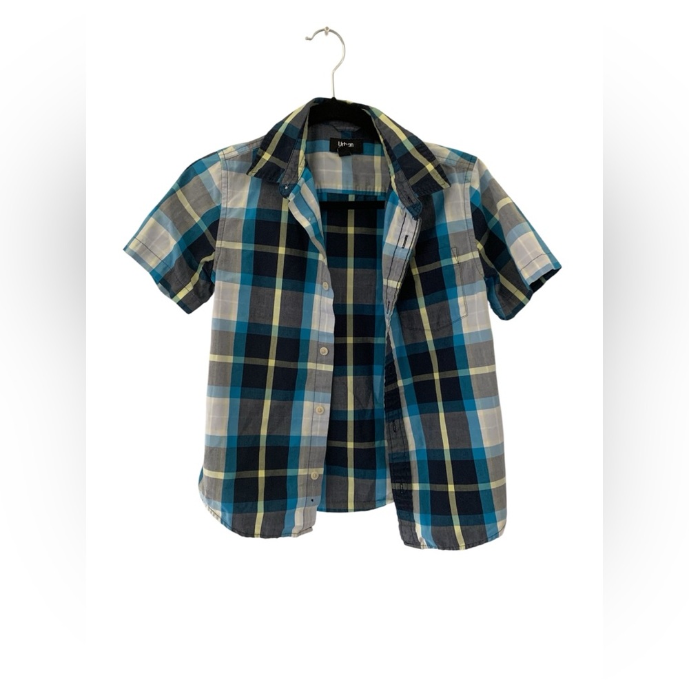 Urban Boys' Medium Short Sleeve Button Down Shirt